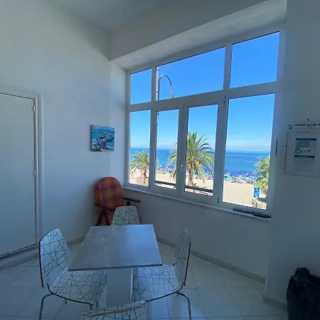 شقة Casa Rita In Piazza Marina كازاميتْشيولا تيرمي